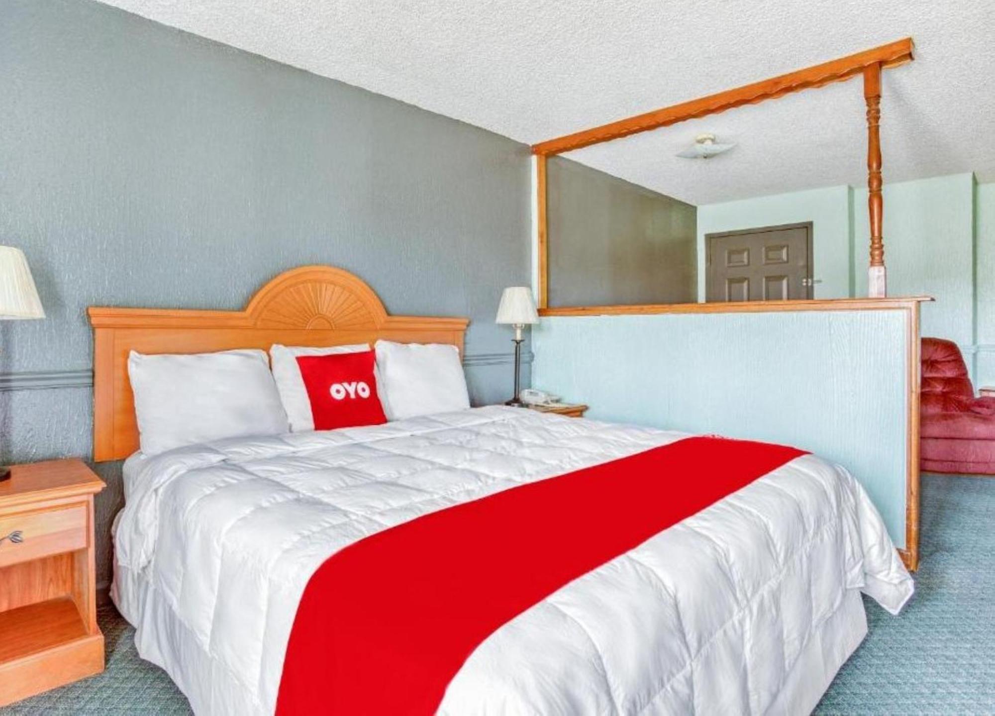 Отель Oyo Townhouse Tulsa Woodland Hills Экстерьер фото